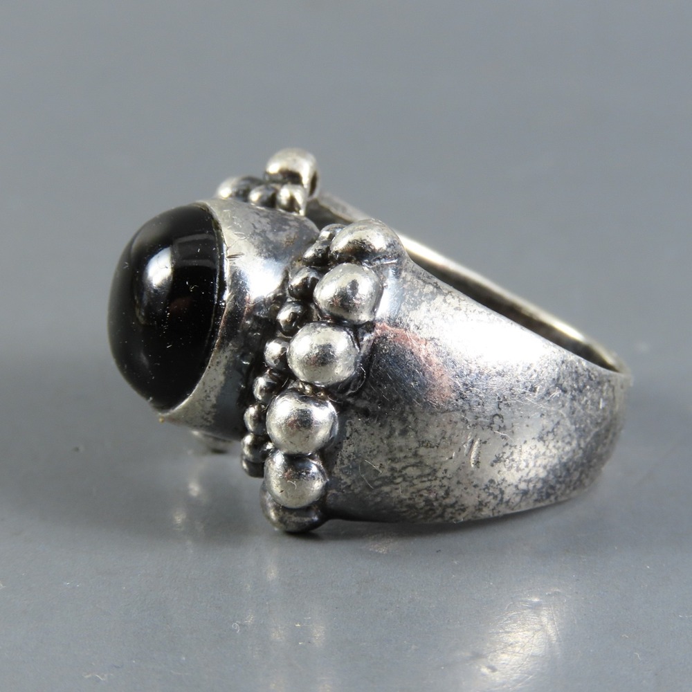STERLING SILVER Cocktail Ring BLACK ONYX CABOCHON Dotted Wings Setting DOTS sz 7 - Picture 3 of 5